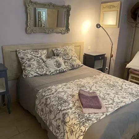 La Maison De Jeanne Châteney