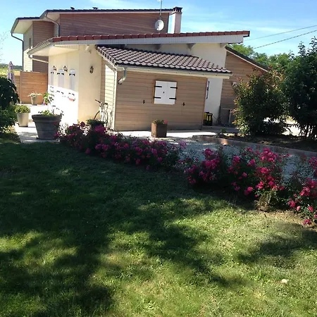 La Maison De Jeanne Holiday home *