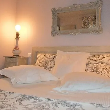 La Maison De Jeanne Holiday home